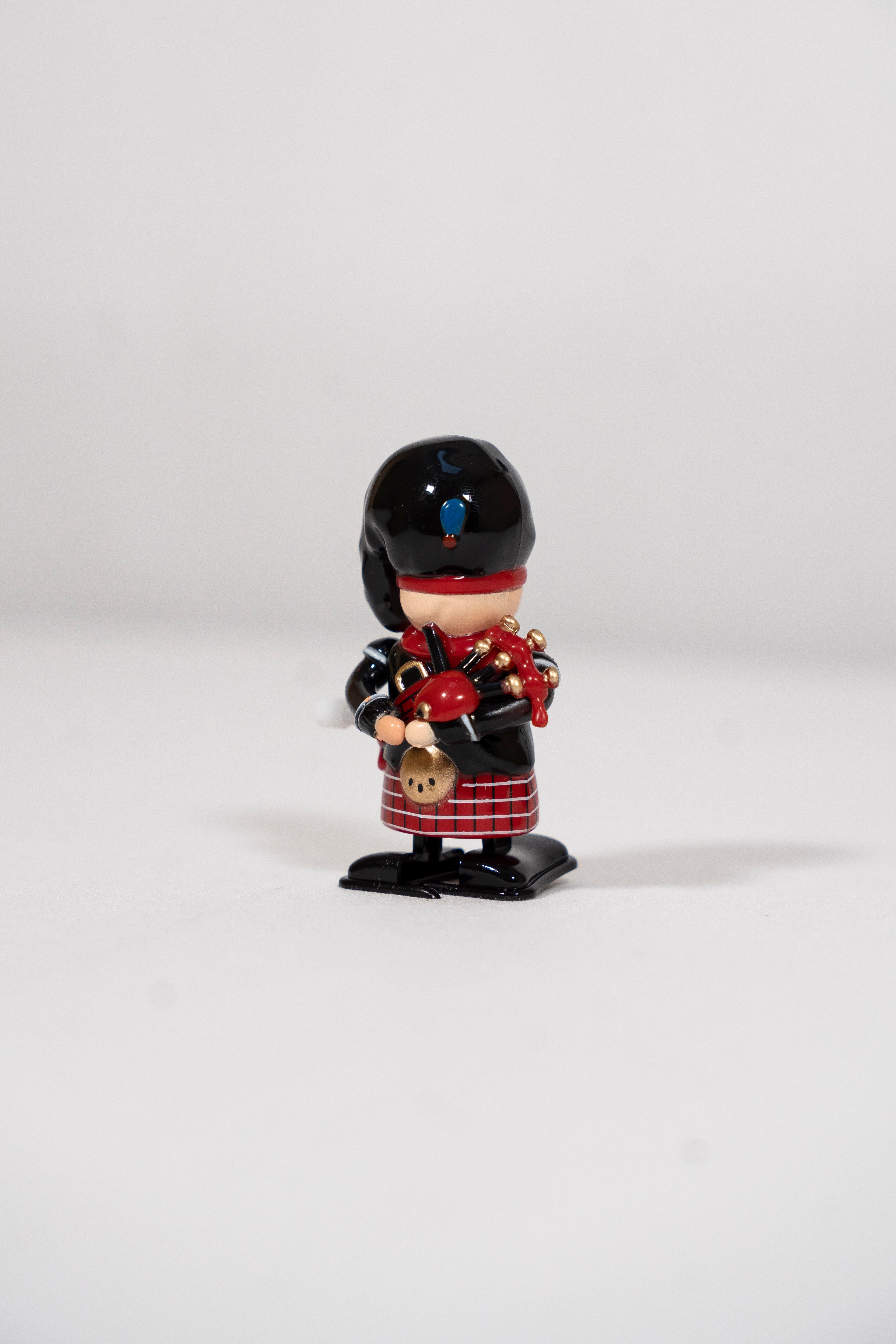 Wind-Up Scotsman Piper