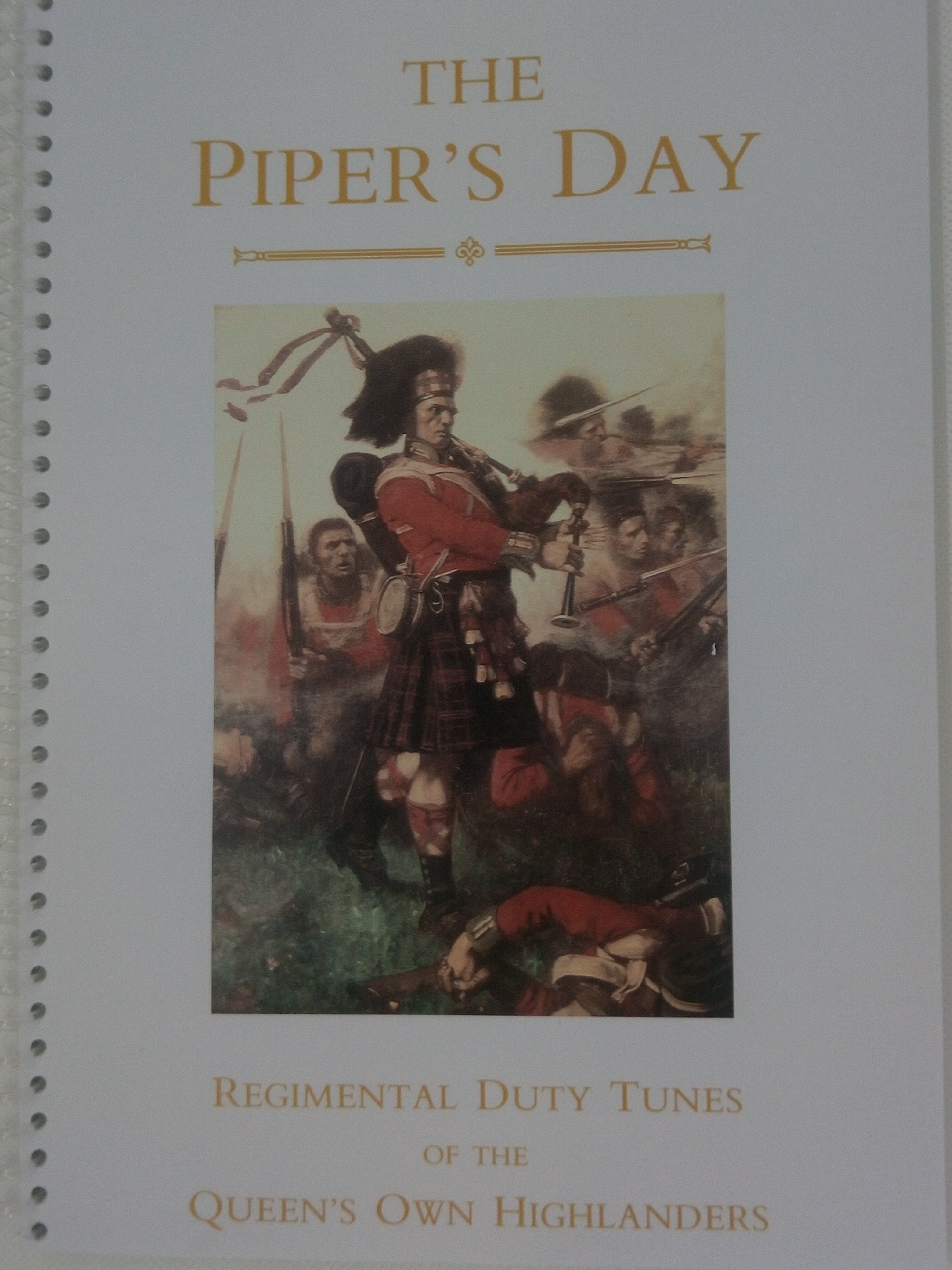 Queen's Own Highlanders The Piper's Day